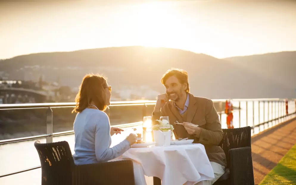 Scenic Jasper Terrace Dining.jpg