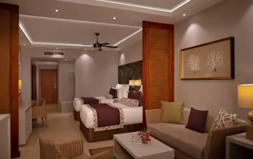Deluxe Pool View, Interior Deluxe Pool View, Interior