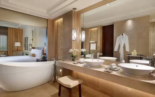 Deluxe Queen Room, Bathroom Deluxe Queen Room, Bathroom