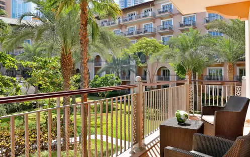 ONE BEDROOM SUITE GARDEN VIEW ONE BEDROOM SUITE GARDEN VIEW