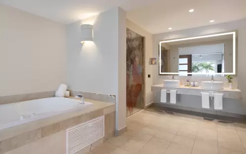 Xhale Club Master Suite Ocean Front, Bathroom Xhale Club Master Suite Ocean Front, Bathroom