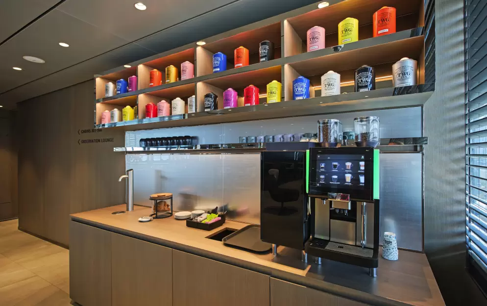 Emerald Cruises, Emerald Sakara & Azzurra, Amici Bar & Lounge 1.jpg