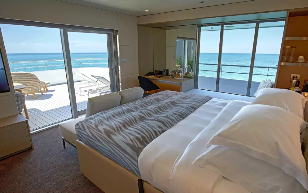 Yacht Suite