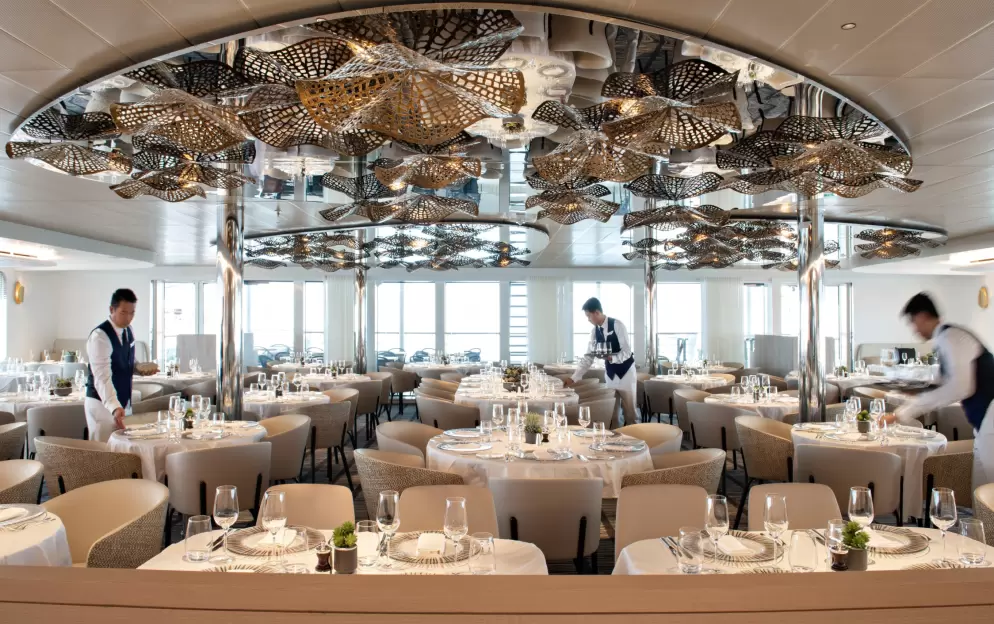Ponant Le Bougainville - Restaurant, ©PONANT, Credit. Nicolas Matheus.jpg