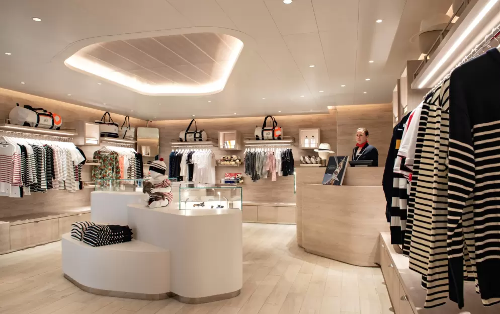 Ponant Le Bougainville - Shop, ©PONANT Credit. Nicolas Matheus.jpg