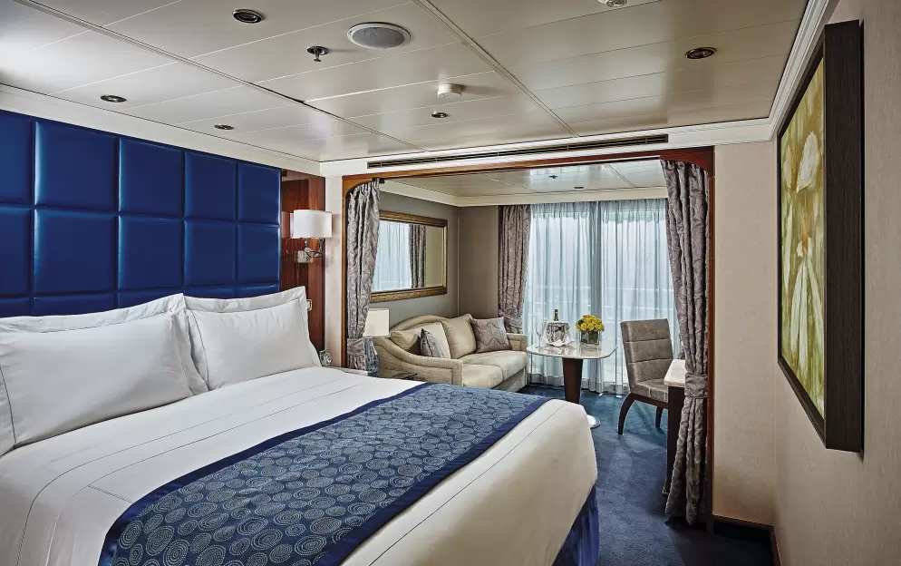 Deluxe Veranda Suite