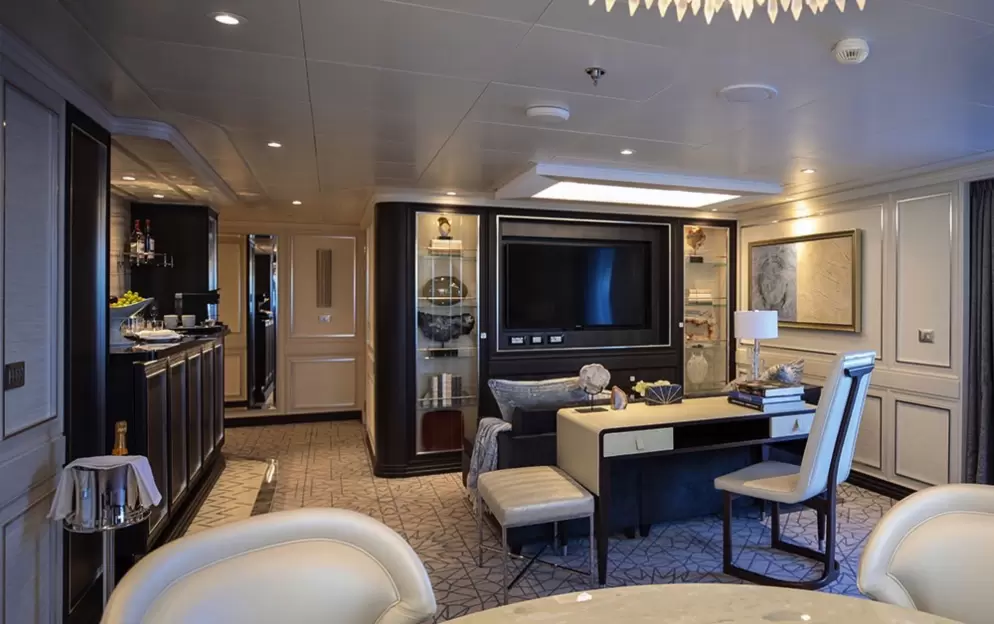 Signature Suite
