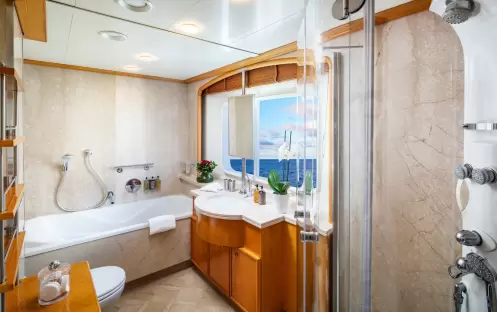 SeaDream I - Owners Suite 5 SeaDream I - Owners Suite 5