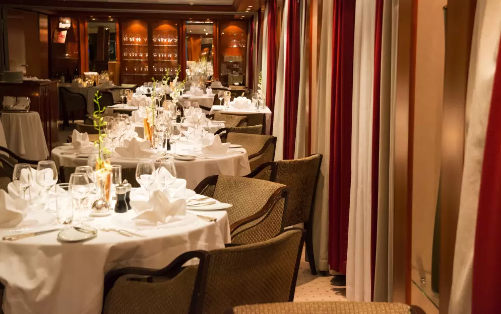 Seadream Yacht Club Dining Salon 3.jpg