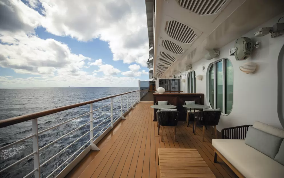 RSSC, Seven Seas Splendor, Coffee Connection 2.jpg