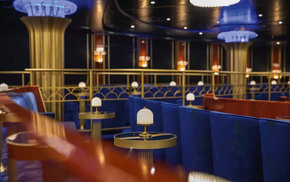 RSSC, Seven Seas Splendor, Constellation Theatre 1.jpg