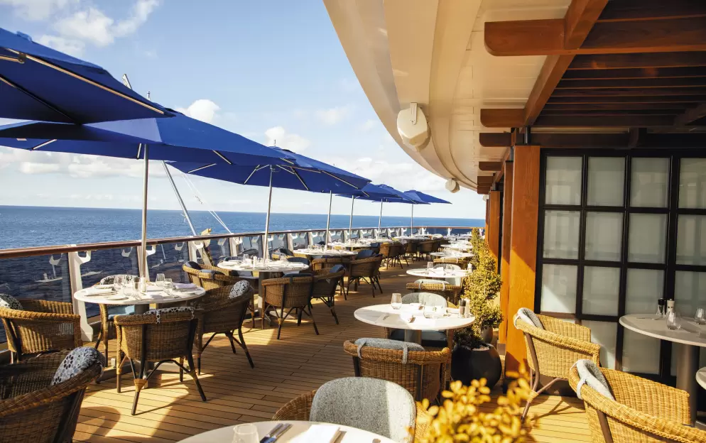 RSSC, Seven Seas Splendor, La Veranda 6.jpg