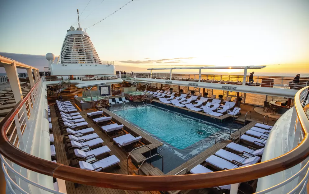 RSSC, Seven Seas Splendor, Pool Deck 2.jpg