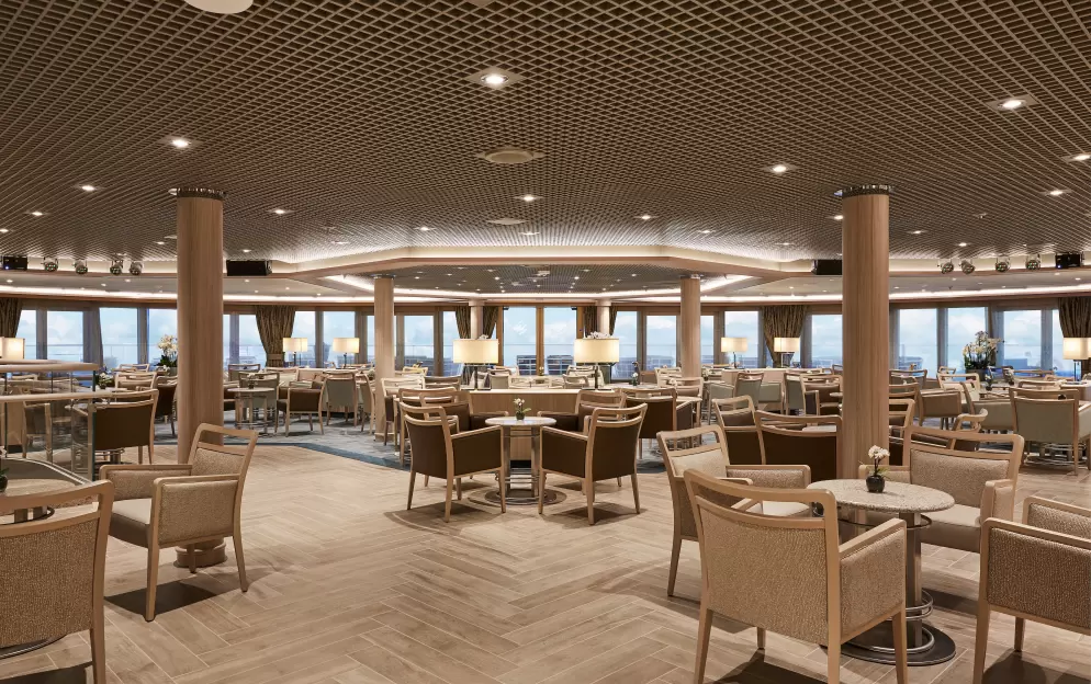 Silversea SILVER MUSE Panorama Lounge.jpg