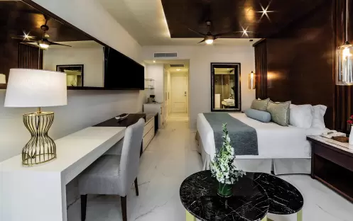 JUNIOR SUITE PRIVATE POOL JUNIOR SUITE PRIVATE POOL