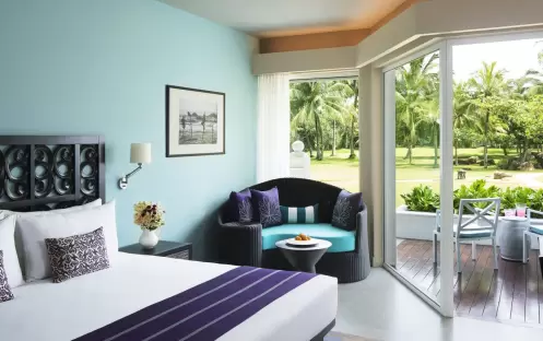 Deluxe Garden View Room, King Bed