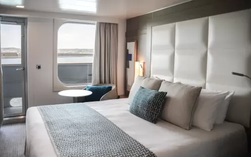Deluxe Stateroom Deluxe Stateroom