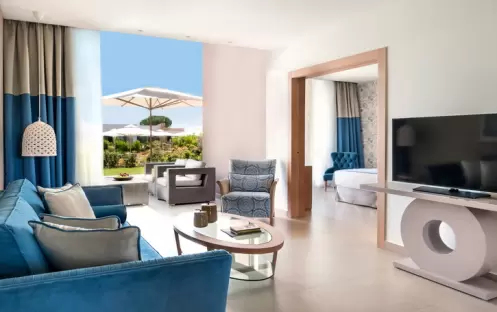 Deluxe Two Bedroom Bungalow Suite Private Garden Sea View, Living Room Deluxe Two Bedroom Bungalow Suite Private Garden Sea View, Living Room