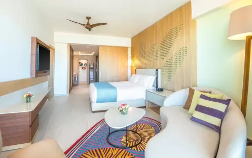 Club Ocean View One Bedroom Master Suite, Living Club Ocean View One Bedroom Master Suite, Living