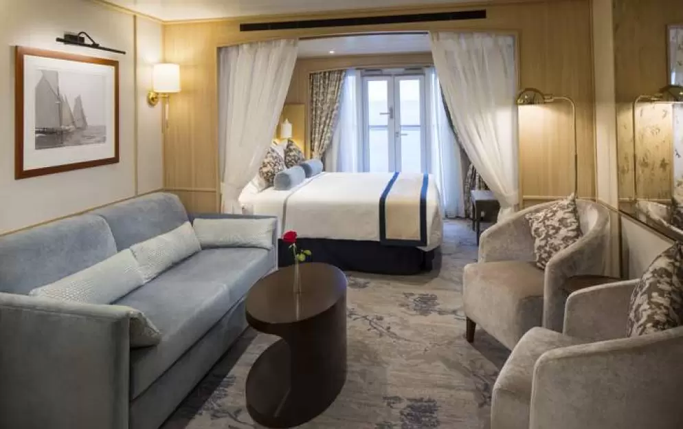 Star Balcony Suite
