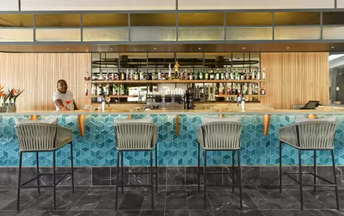 Blue Bay Bar, Bar Blue Bay Bar, Bar