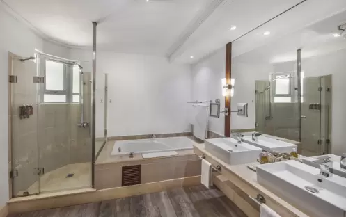 Deluxe Room, Bathroom Deluxe Room, Bathroom