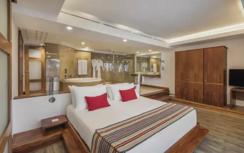 Senior Suite Senior Suite