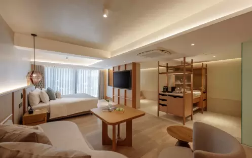 Deluxe-Suite-with-Bathtub-and-Terrace Deluxe-Suite-with-Bathtub-and-Terrace