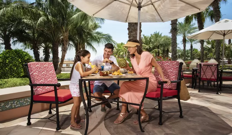 Atlantis The Palm - The Shore_Family Lunch Atlantis The Palm - The Shore_Family Lunch