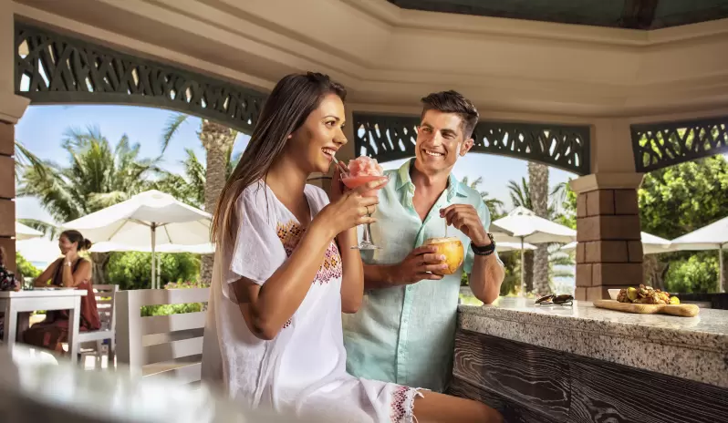 Atlantis The Palm - The Edge_Couple Atlantis The Palm - The Edge_Couple