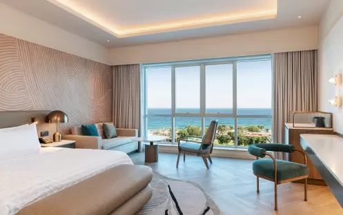 Deluxe King Room - Le Meridien Al Aqah Deluxe King Room - Le Meridien Al Aqah