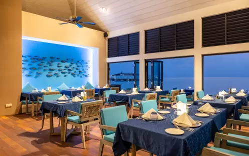 Angsana Velavaru_Azzurro Restaurant_Interior_2 Angsana Velavaru_Azzurro Restaurant_Interior_2