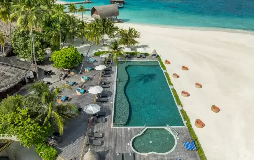Angsana Velavaru_Kuredhi Pool Bar_Aerial_8 Angsana Velavaru_Kuredhi Pool Bar_Aerial_8