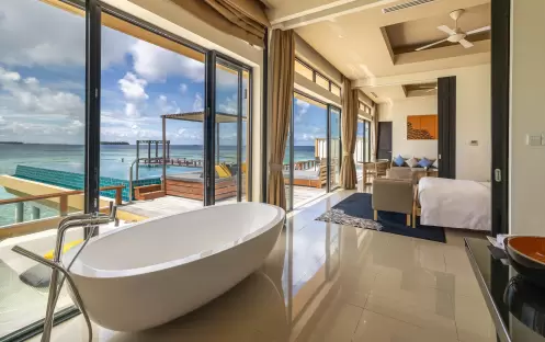 Angsana Velavaru_Deluxe InOcean Two Bedroom Pool Villa_Interior_Bathroom_1 Angsana Velavaru_Deluxe InOcean Two Bedroom Pool Villa_Interior_Bathroom_1