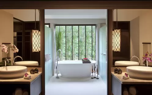 Junior Garden View Suite - Bathroom Junior Garden View Suite - Bathroom
