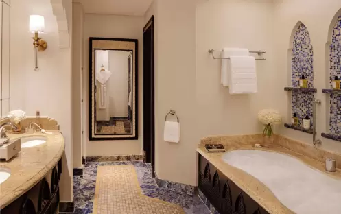mas-room-detail-gallery-2-junior-ocean-suite mas-room-detail-gallery-2-junior-ocean-suite