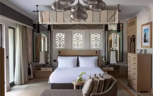 dam-room-detail-gallery-1-gulf-summerhouse-ocean-suite dam-room-detail-gallery-1-gulf-summerhouse-ocean-suite