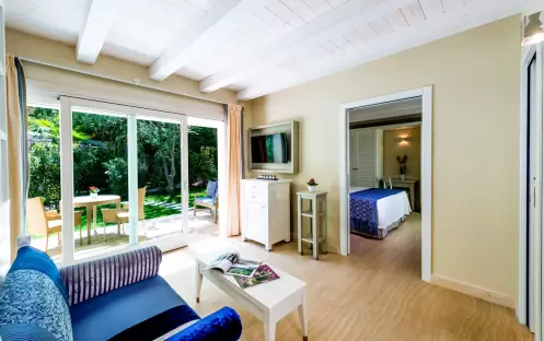 Deluxe-Family-Bungalow-Bouganville_interior Deluxe-Family-Bungalow-Bouganville_interior