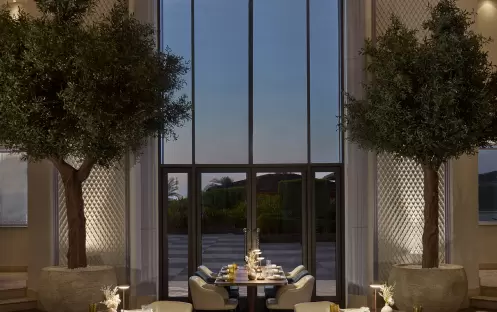 Emirates Palace Mandarin Oriental - Lebanese Terrace Emirates Palace Mandarin Oriental - Lebanese Terrace