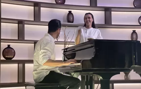 SHANGRI LA AL BANDAR - Piano Lounge SHANGRI LA AL BANDAR - Piano Lounge