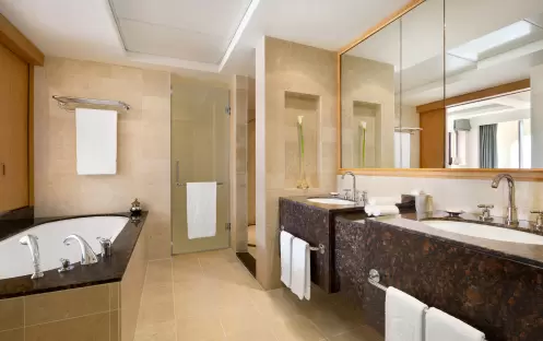 SHANGRI LA AL BANDAR - One Bedroom Suite Twin Bathroom SHANGRI LA AL BANDAR - One Bedroom Suite Twin Bathroom