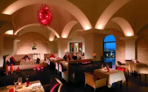 SHANGRI LA AL BANDAR - Capri Court Italian Restaurant SHANGRI LA AL BANDAR - Capri Court Italian Restaurant