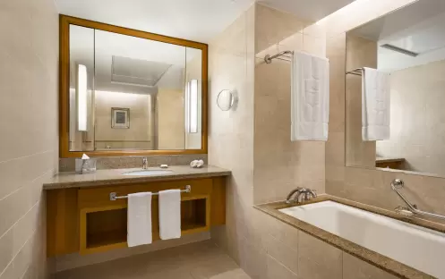 SHANGRI LA AL WAHA - Superior Room King Bathroom SHANGRI LA AL WAHA - Superior Room King Bathroom