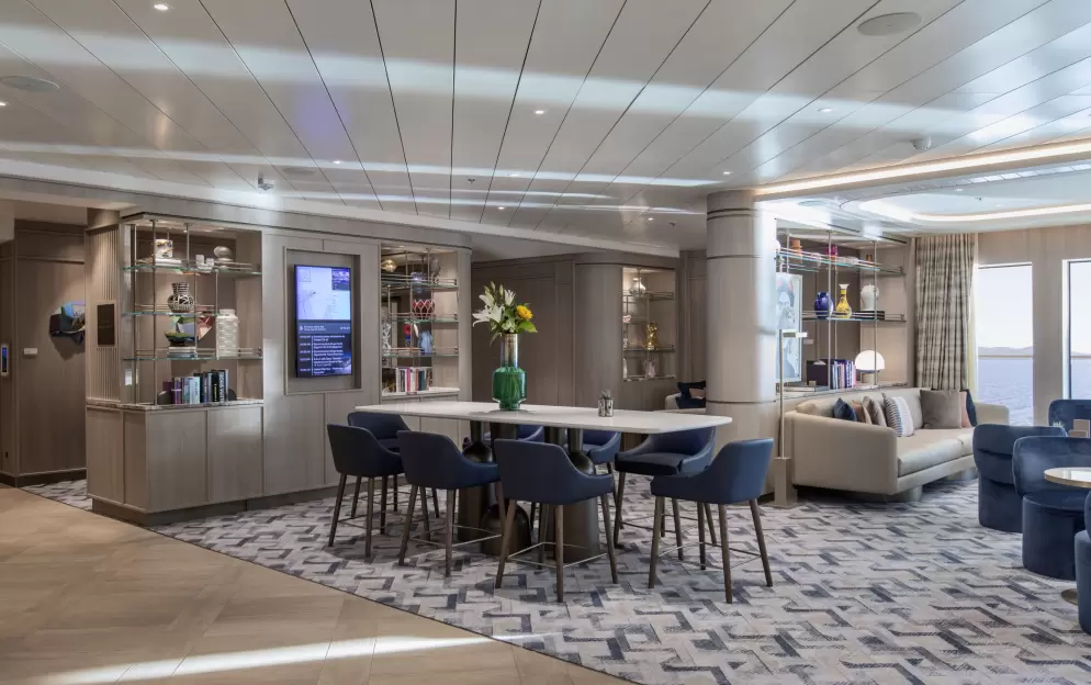 Silversea Silver Nova - Art Cafe 2, ©Silversea Cruises Ltd.jpg
