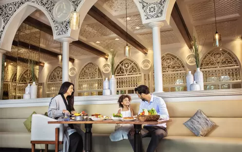 Atlantis The Palm - Ayamna_iftar-family Atlantis The Palm - Ayamna_iftar-family