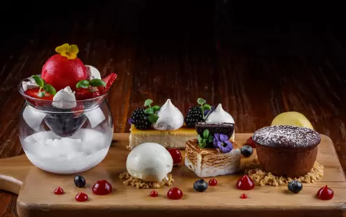 Atlantis The Palm - Seafire Steakhouse_dessertboard Atlantis The Palm - Seafire Steakhouse_dessertboard