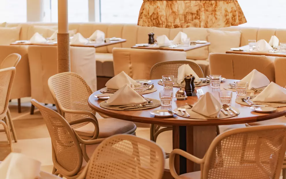 APT Guided Tours & River Cruises, APT Solara Bistro Saison 5 ©Rocket K.jpg