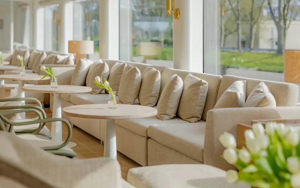 APT Guided Tours & River Cruises, APT Solara The Salon 6.jpg