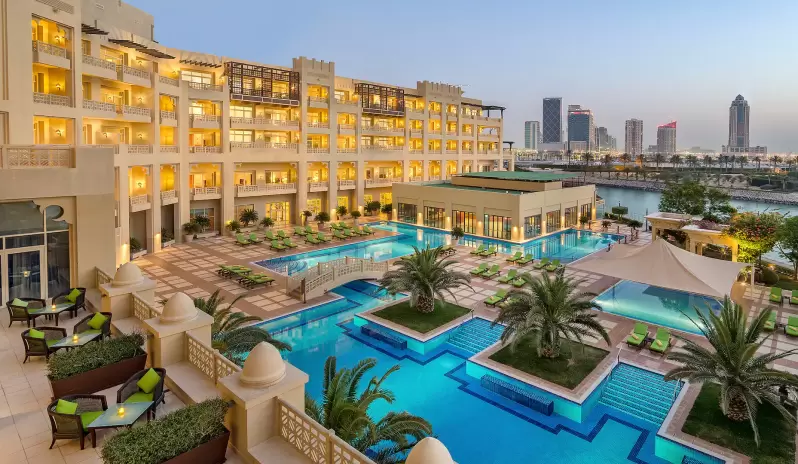 middle-east-holidays-qatar-grand-hyatt-doha-swimming-pool-twilight middle-east-holidays-qatar-grand-hyatt-doha-swimming-pool-twilight