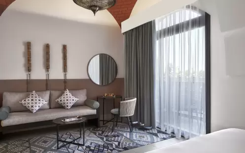 middle-east-holidays-ras-al-khaimah-the-cove-rotana-resort-guest- room middle-east-holidays-ras-al-khaimah-the-cove-rotana-resort-guest- room